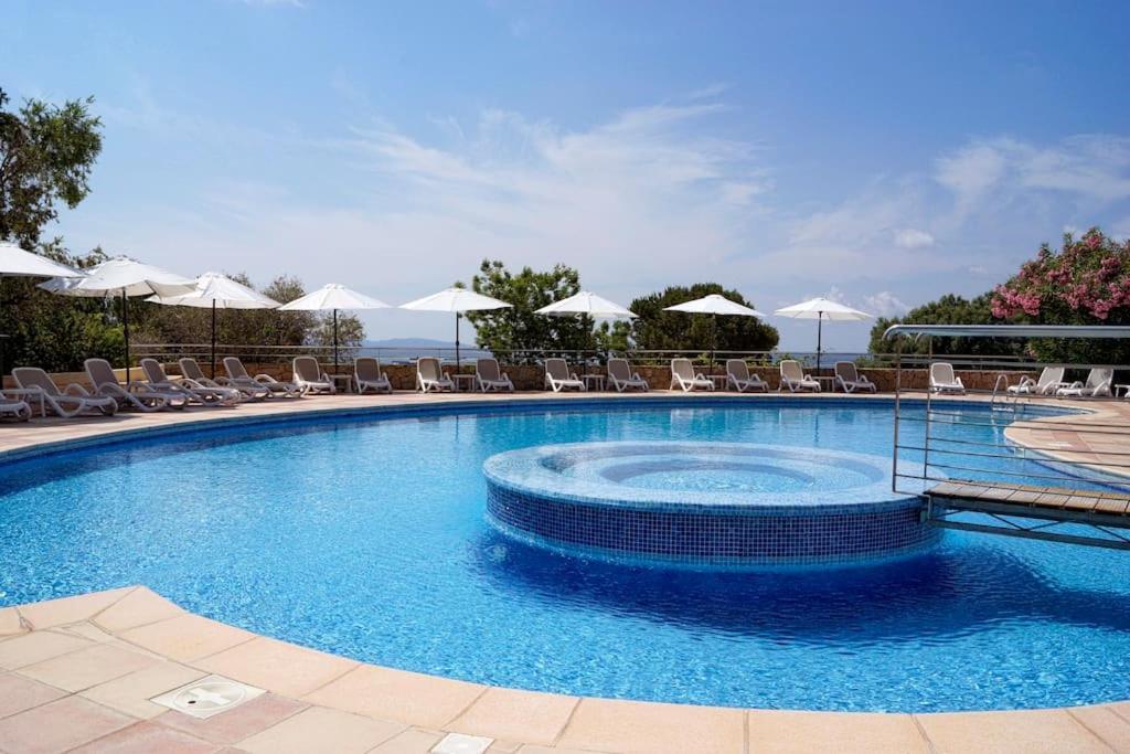 F2 Vue Mer Dans Residence Avec Piscine Ajaccio  Luaran gambar